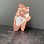 Ballet Slipper Hair Claw Clip – Pink Dance-Inspired Accessory with Ribbon Ties for Ballerina Aesthetic & Elegant Hairstyles