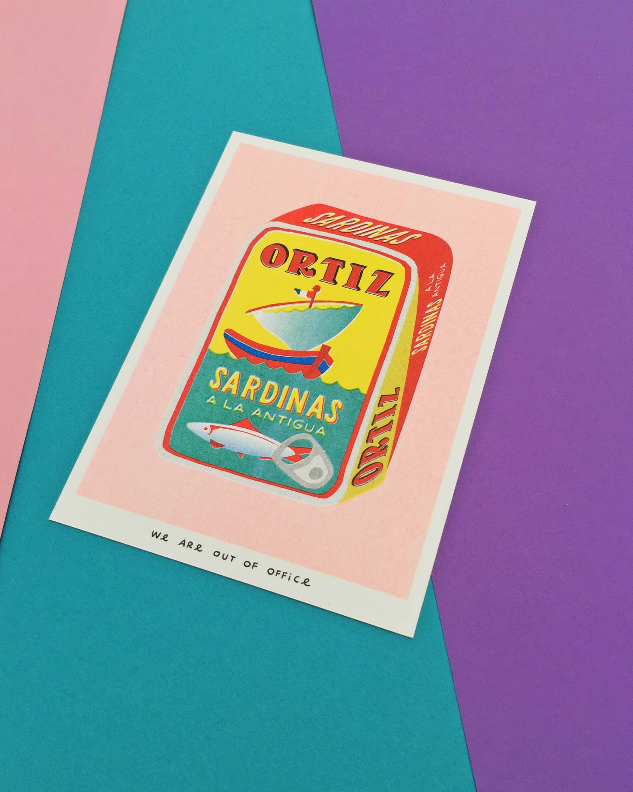 A risograph print of a can full of sardinas