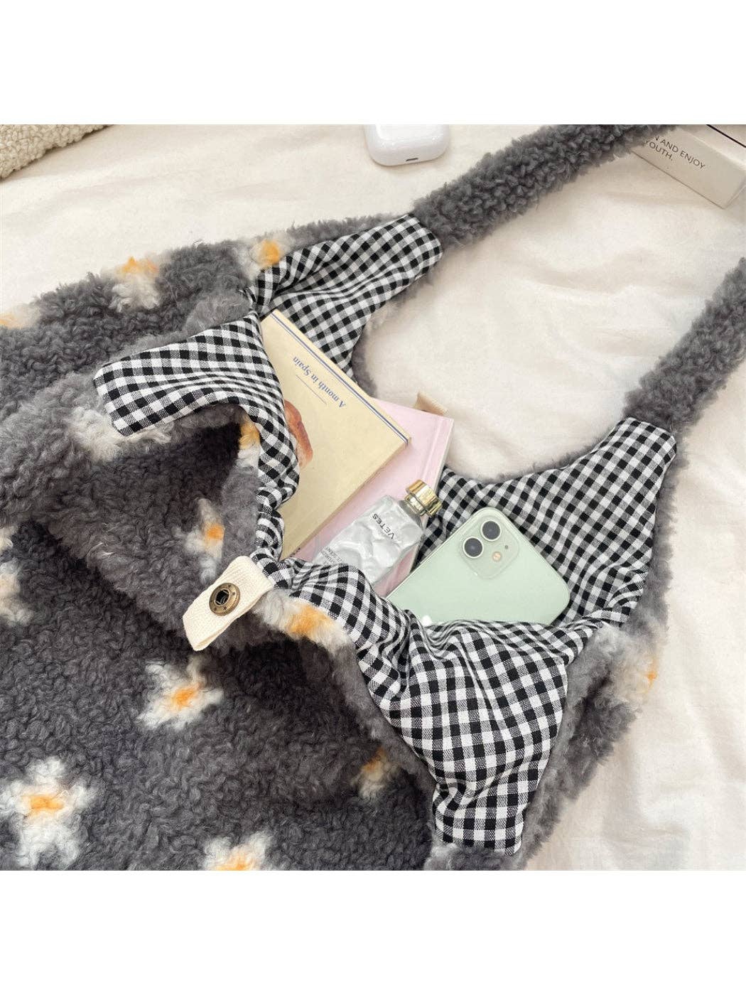 Cosbai - Plush Flower Shoulder Bag