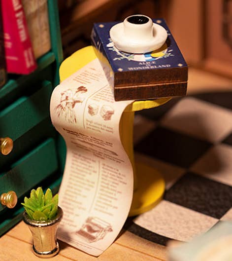 DIY Book Nook Kit: Bookstore