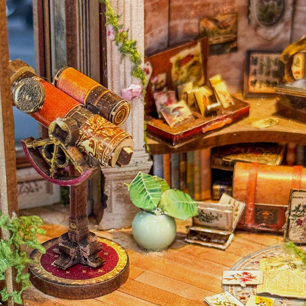 DIY Miniature House Kit: Snapdragon Studio
