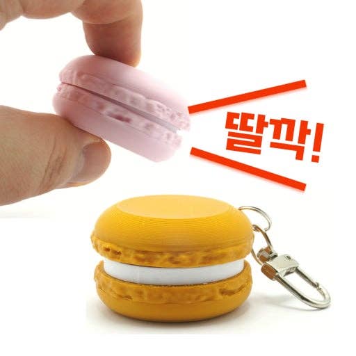 Best-Selling Macaron Clicker Keychain–Viral Fidget Bag Charm
