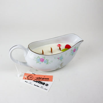 Vintage Floral Pitcher Wild Grove Scent Soy Candle