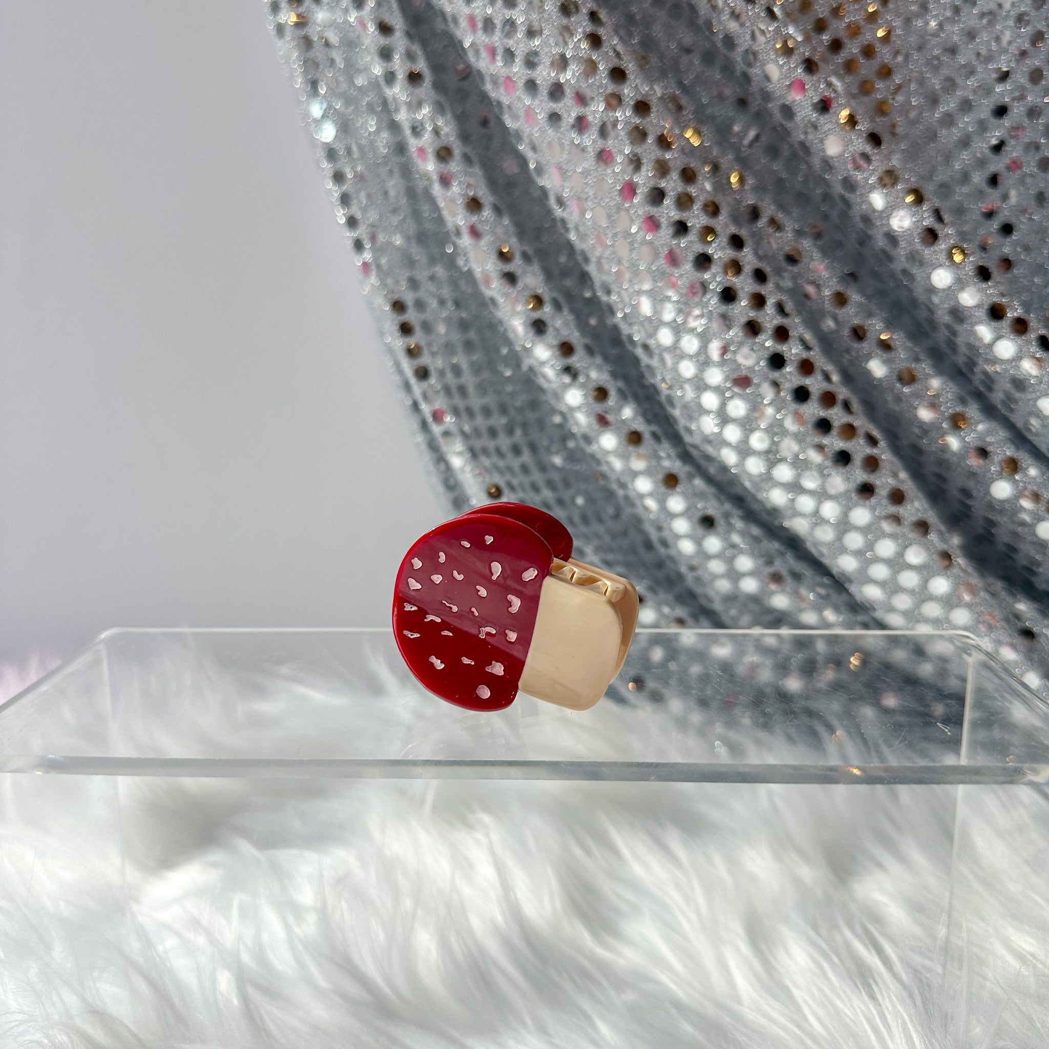 Mushroom Claw Hair Clip (Medium)