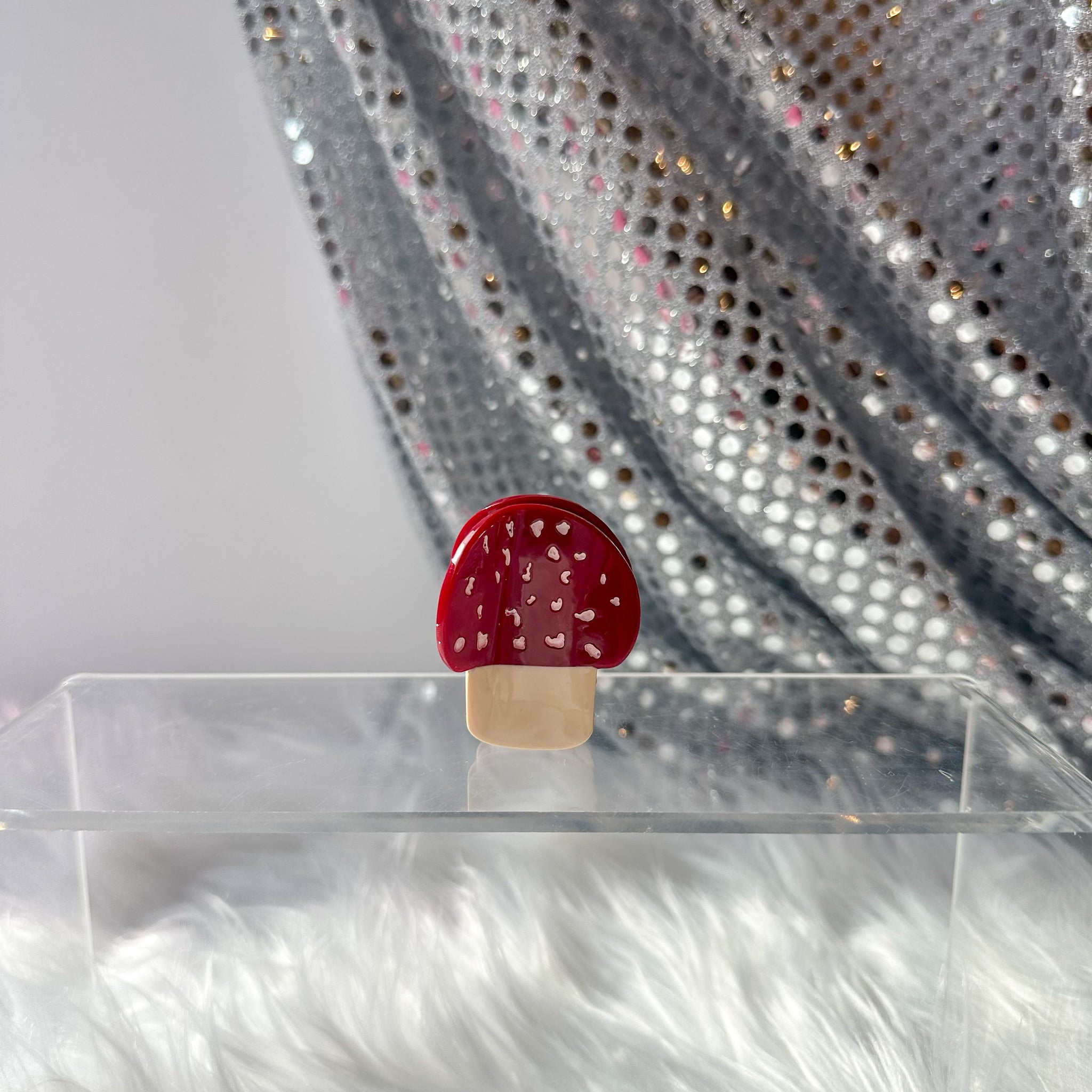 Mushroom Claw Hair Clip (Medium)