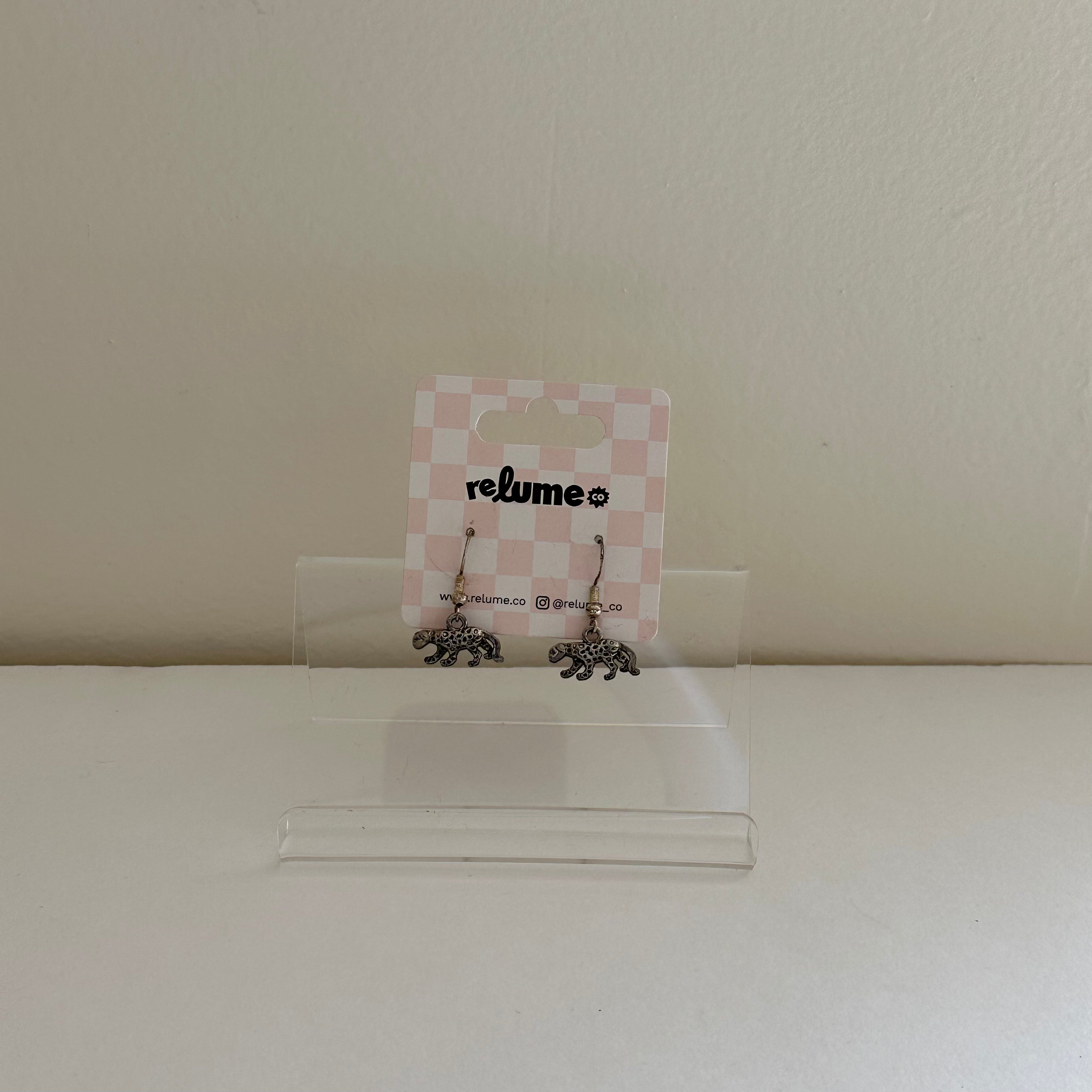 Silver Charm Hook --Cheetah