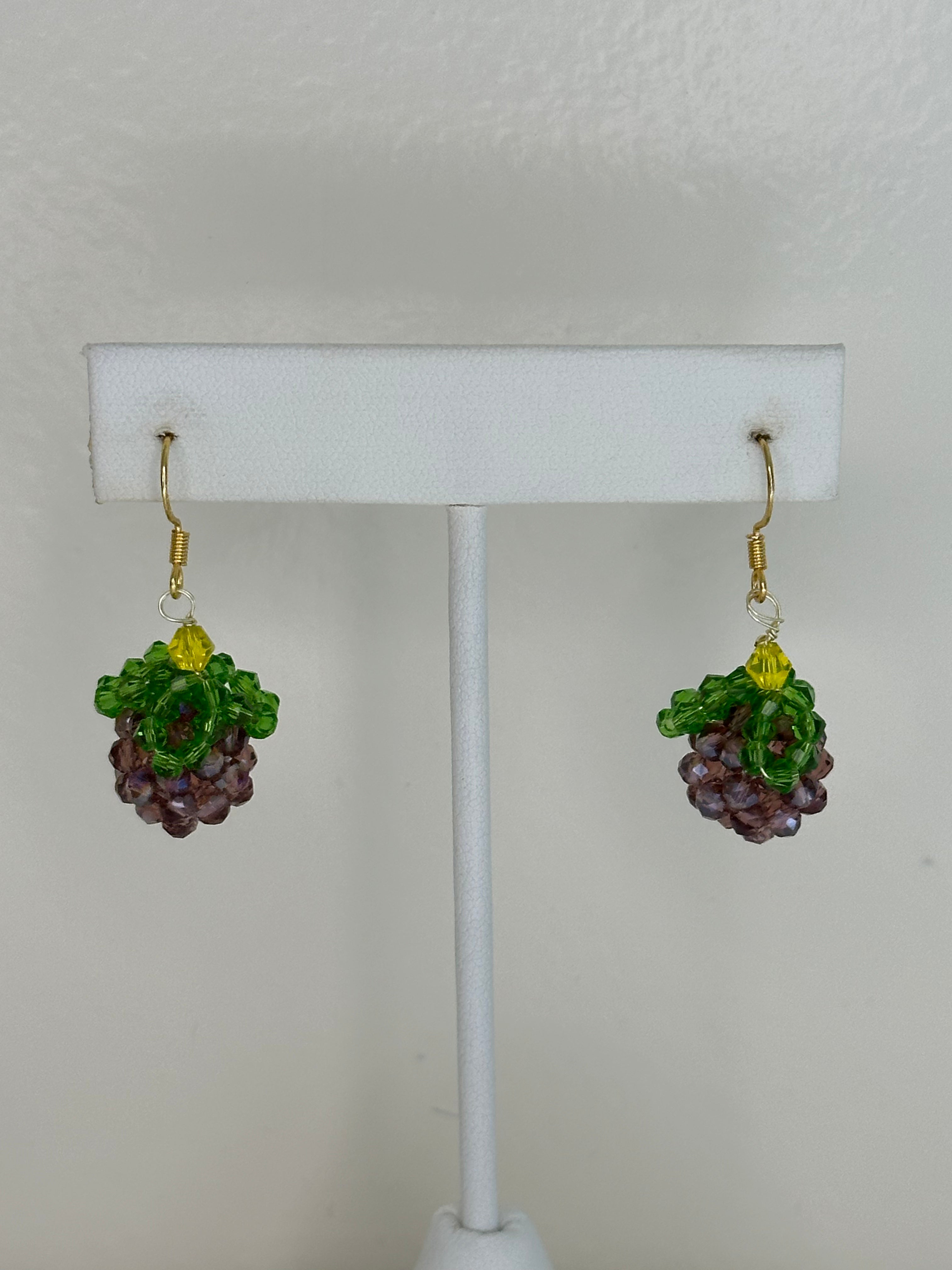 Food & Drink Hook -- beaded grapes