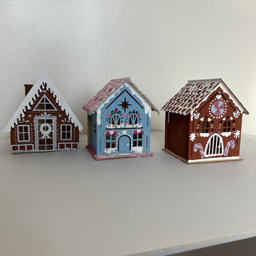 Craftmas: Paint a Christmas Village
