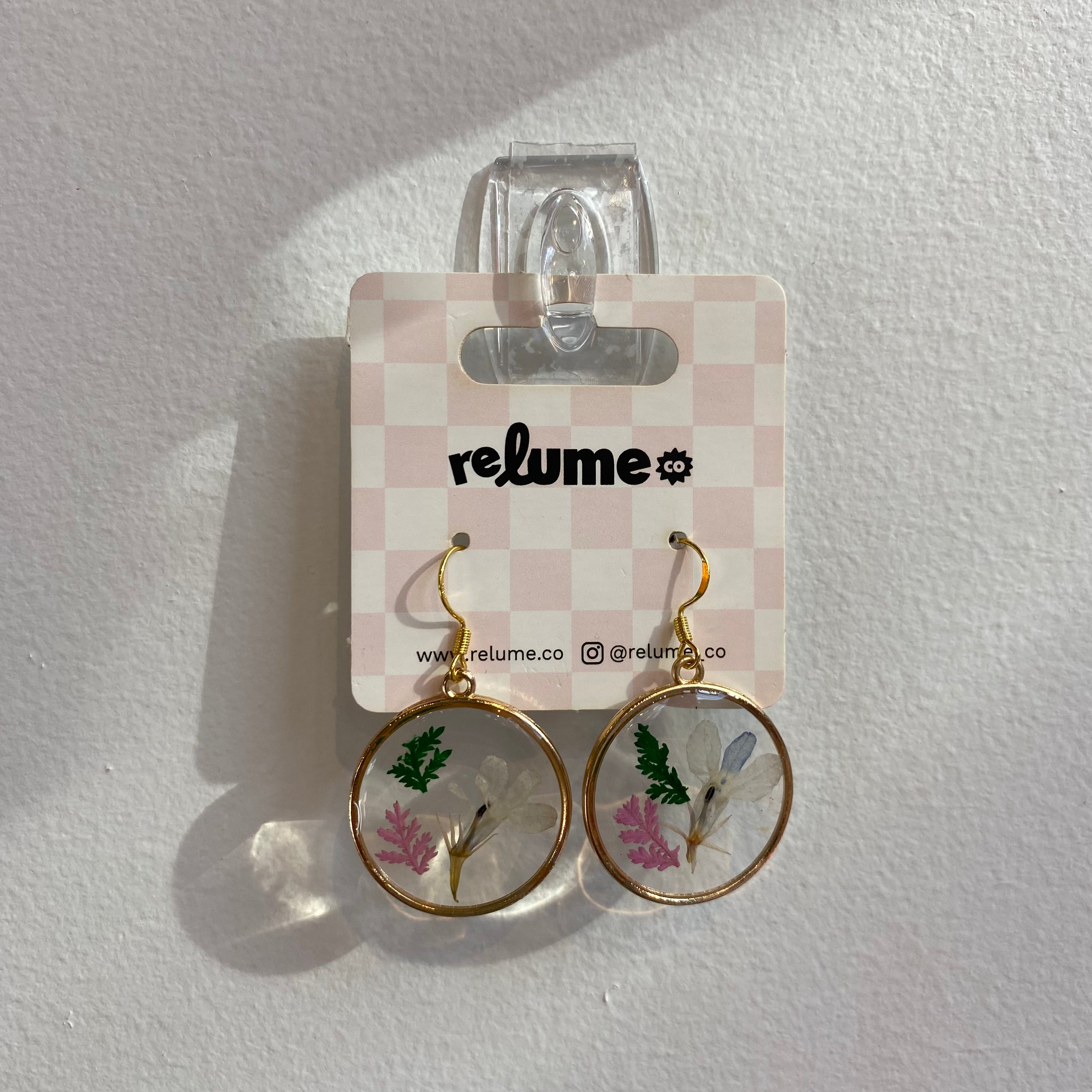 Pressed Flower Hook -- multicolored circle
