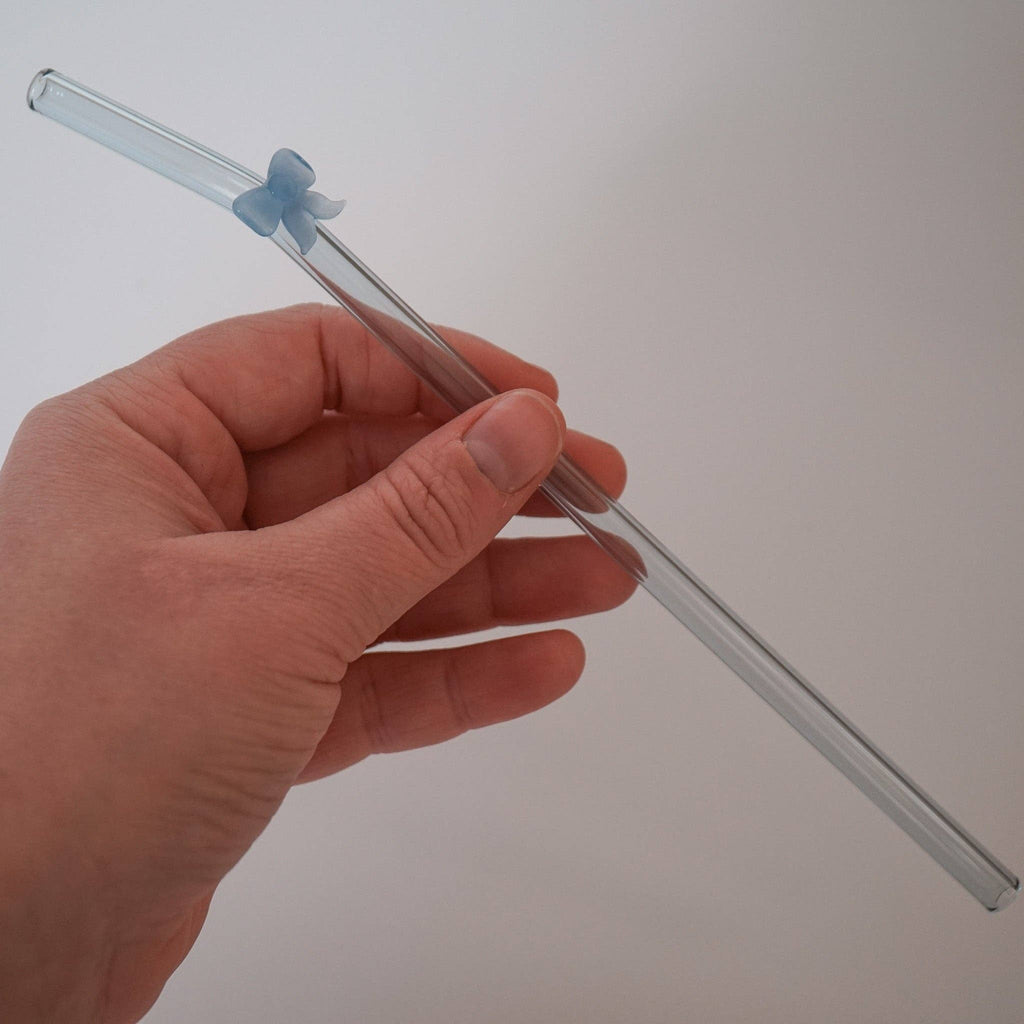 Bow Glass Straw