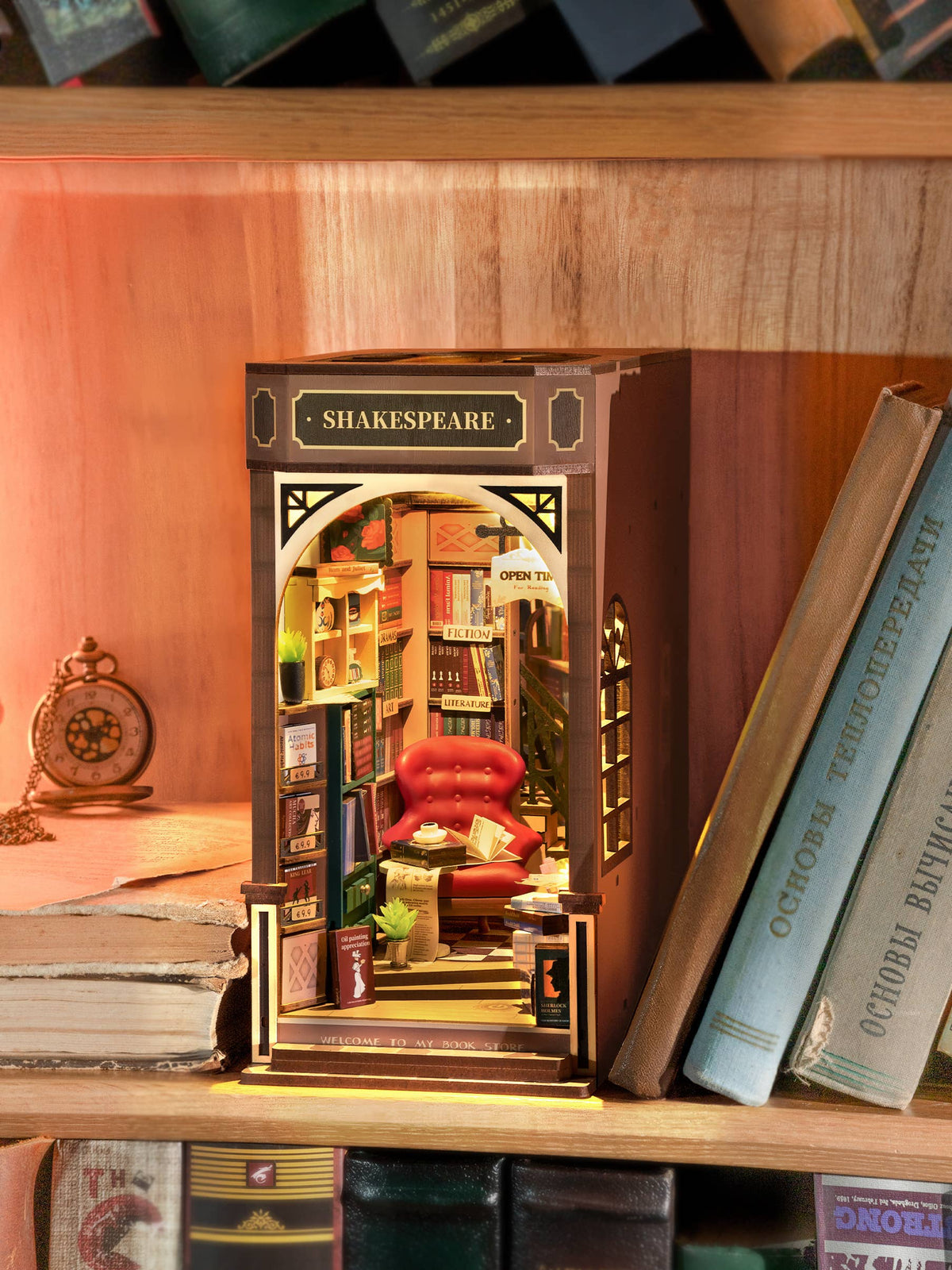 DIY Book Nook Kit: Bookstore