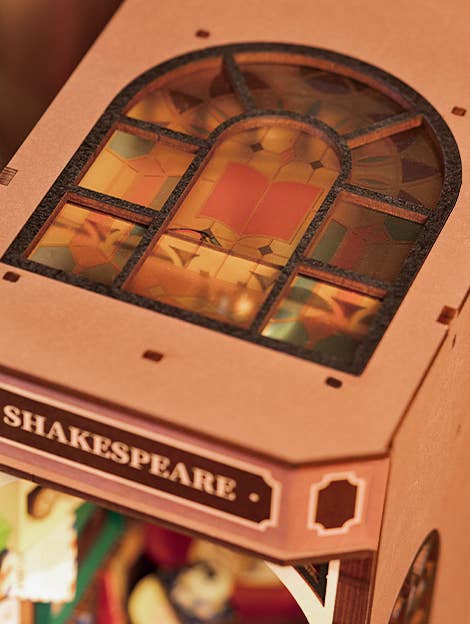 DIY Book Nook Kit: Bookstore