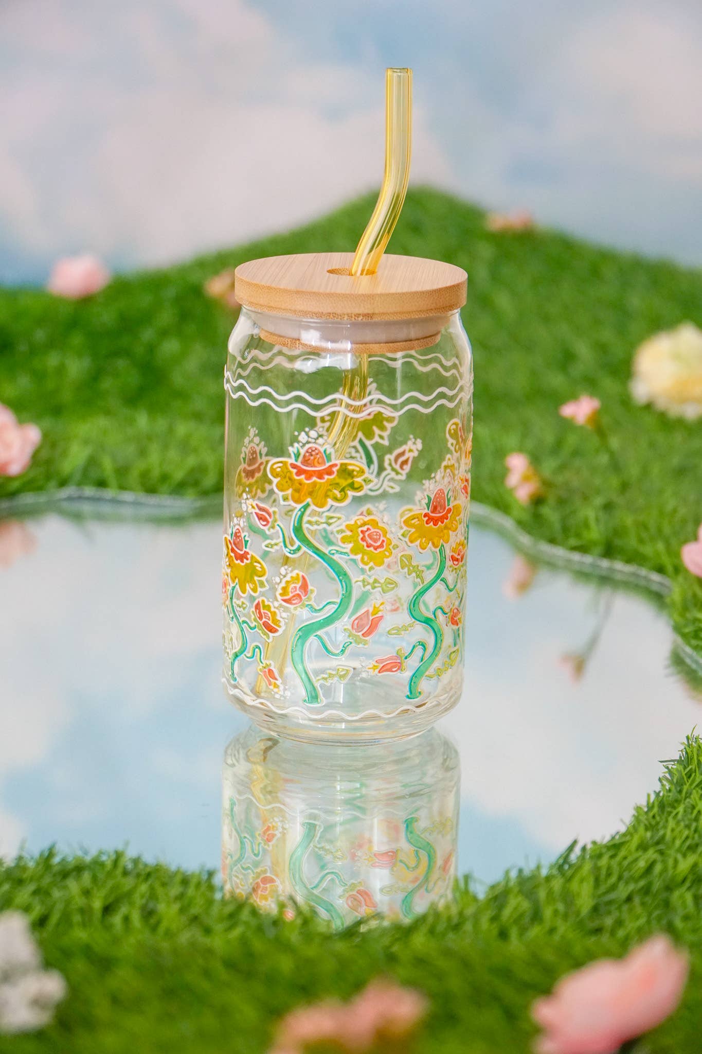 Ditsy Daisy 16oz Can Glass | Stained Glass Flower Design