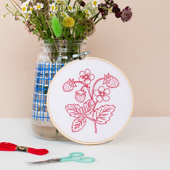 Strawberry Embroidery Hoop Kit