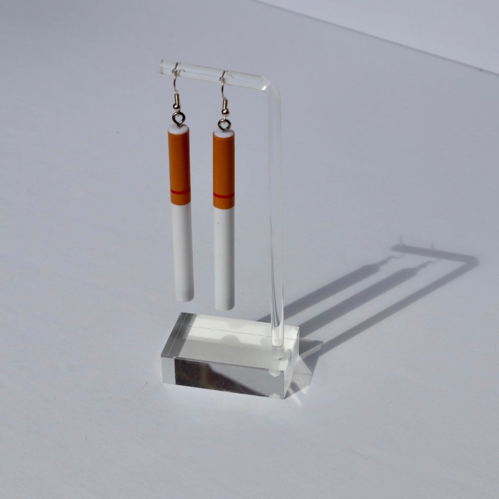 Dollhouse Mini Hook -- Full cigarette