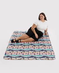 Puffy picnic blanket