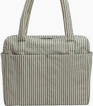 Small Cloud Carry On